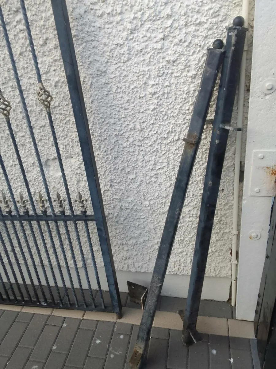 Gates - Image 4