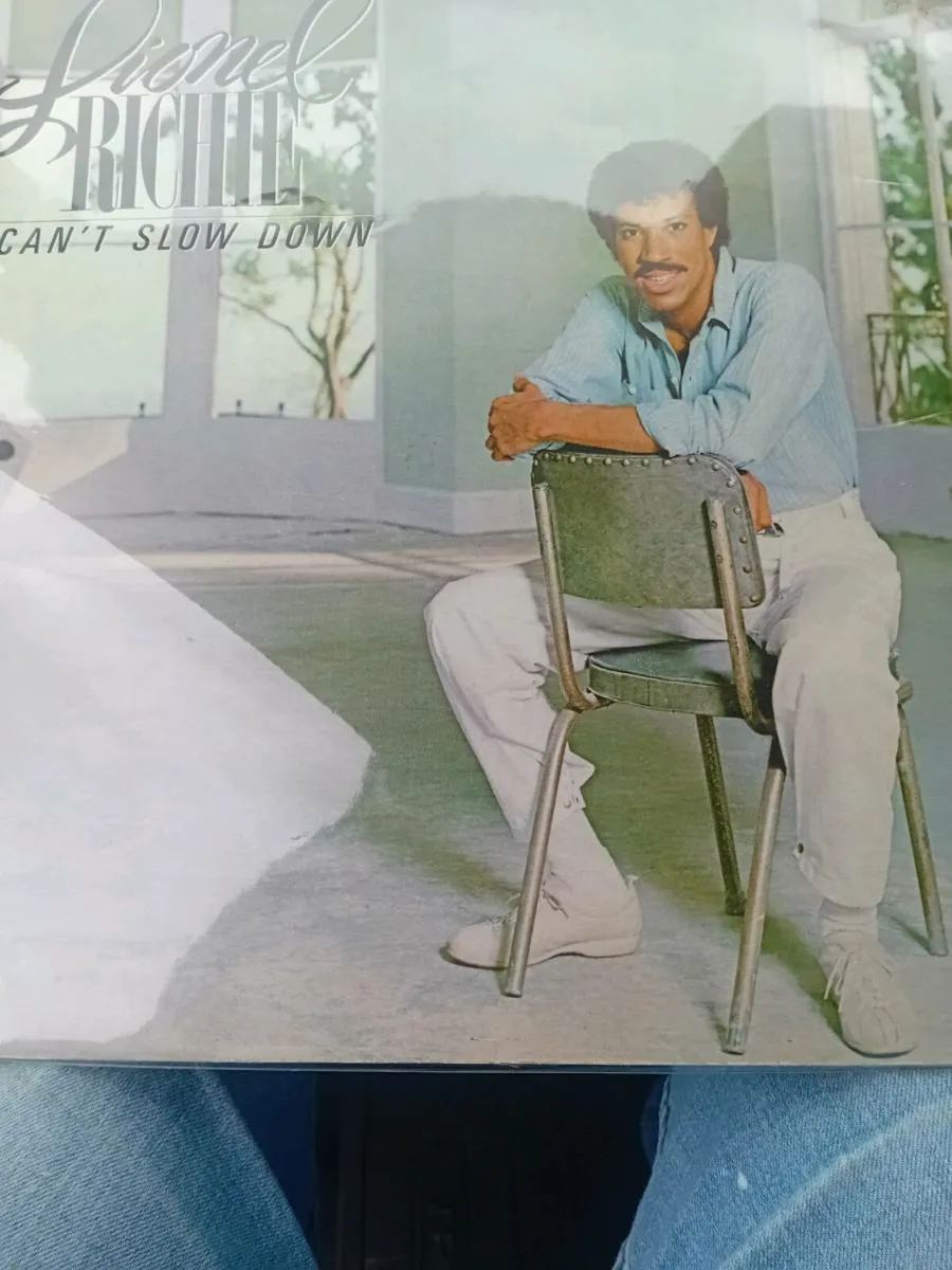 Records - Image 3