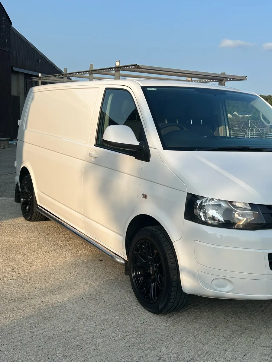 VW Transporter 2013. T30 Trendline Lwb - Image 1