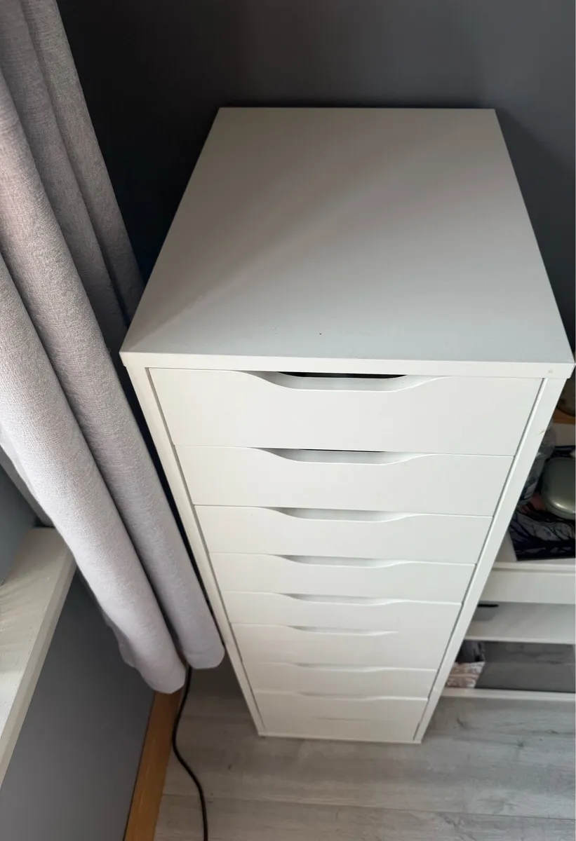 Alex 9 drawers - Image 3