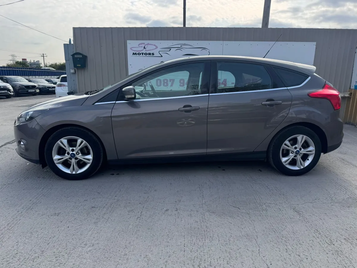12 Ford Focus 1.6D ZETEC Low Miles Warranty - Image 3