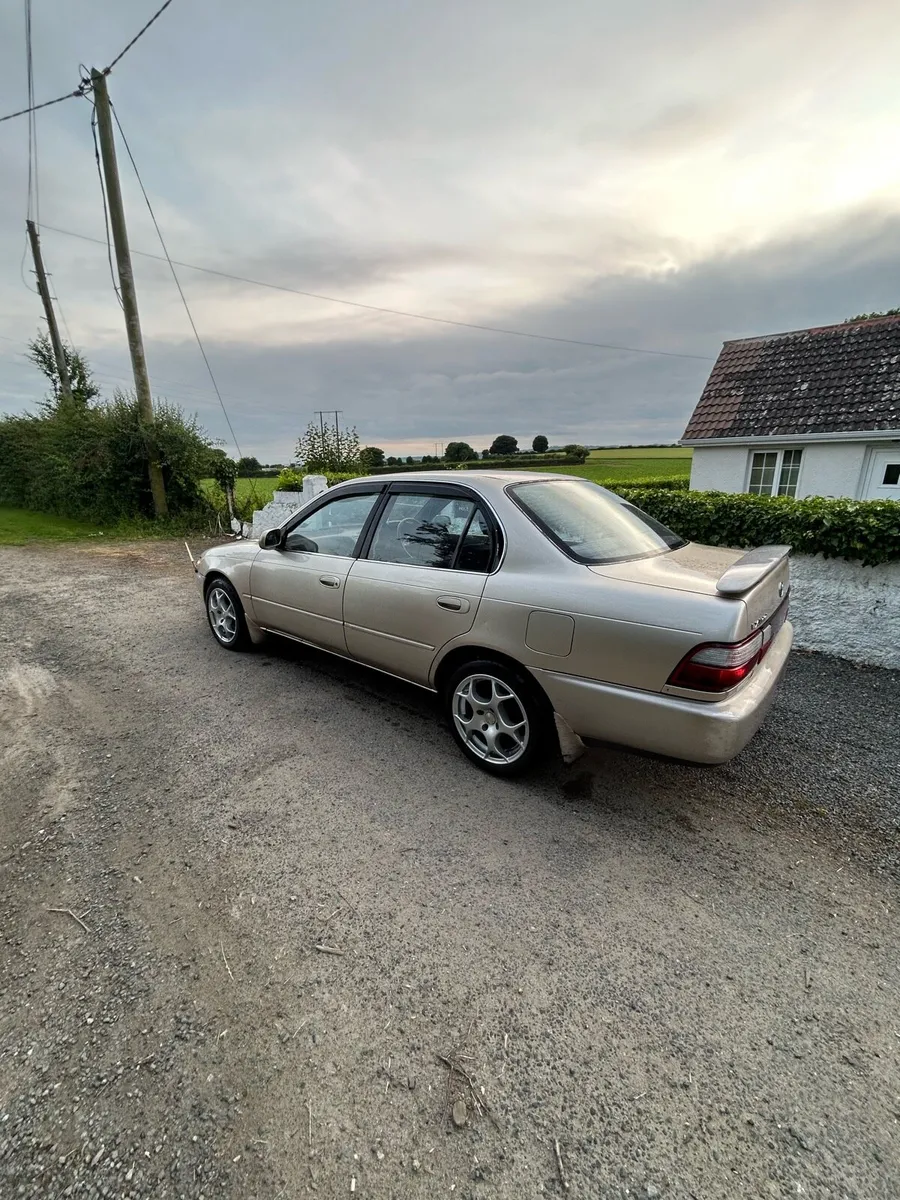1993 Toyota Corolla saloon - Image 3