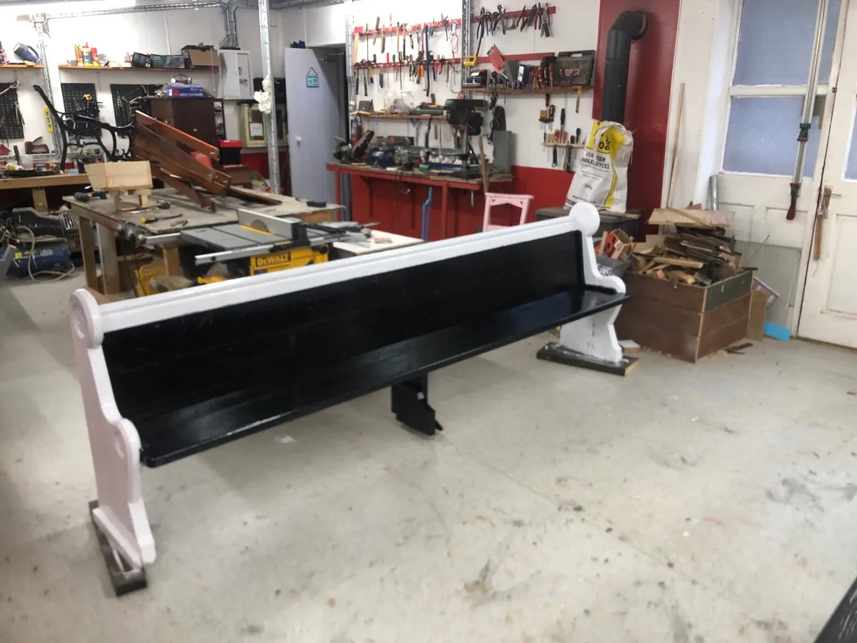 Out door bench seating - Image 1