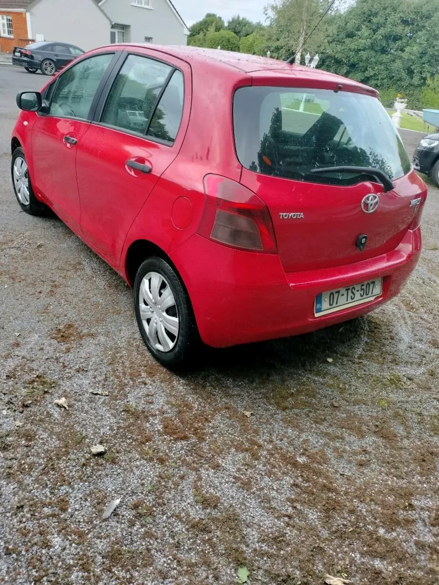 2007 Toyota yaris - Image 3