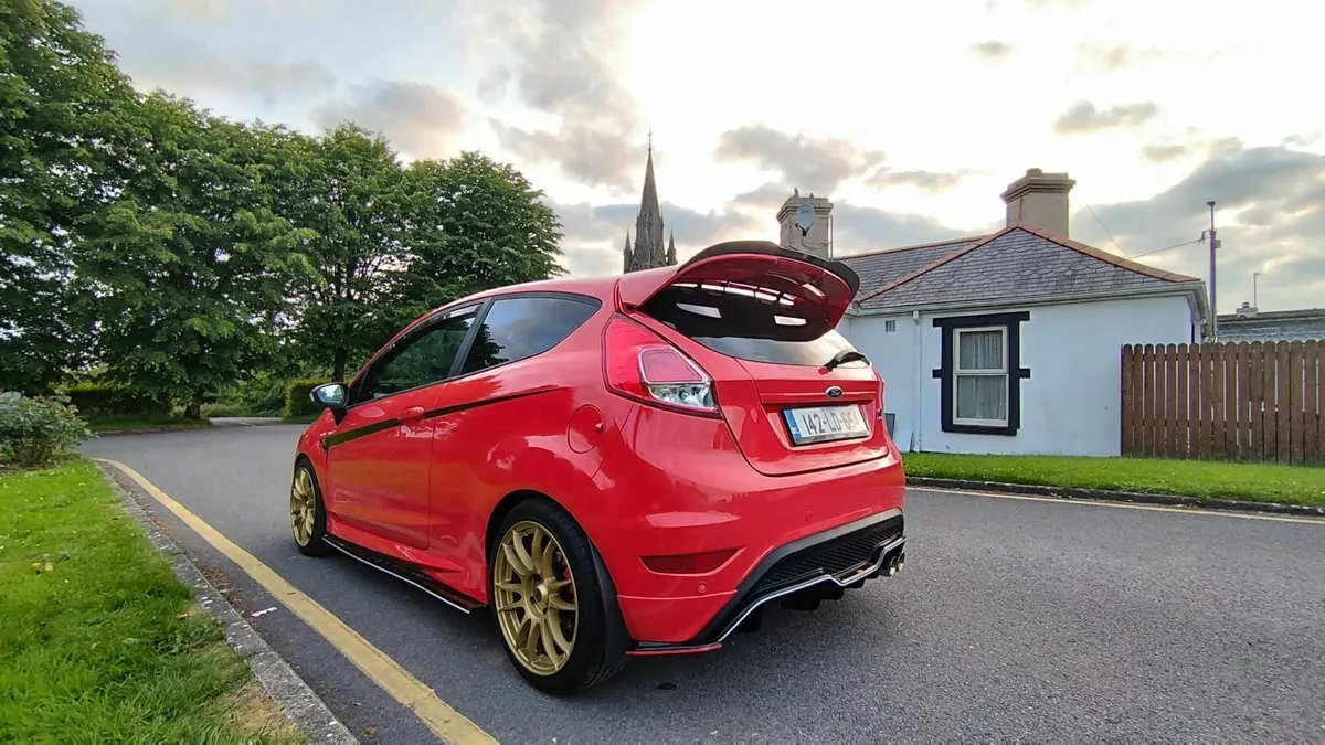 FORD FIESTA ST 3 - Image 4