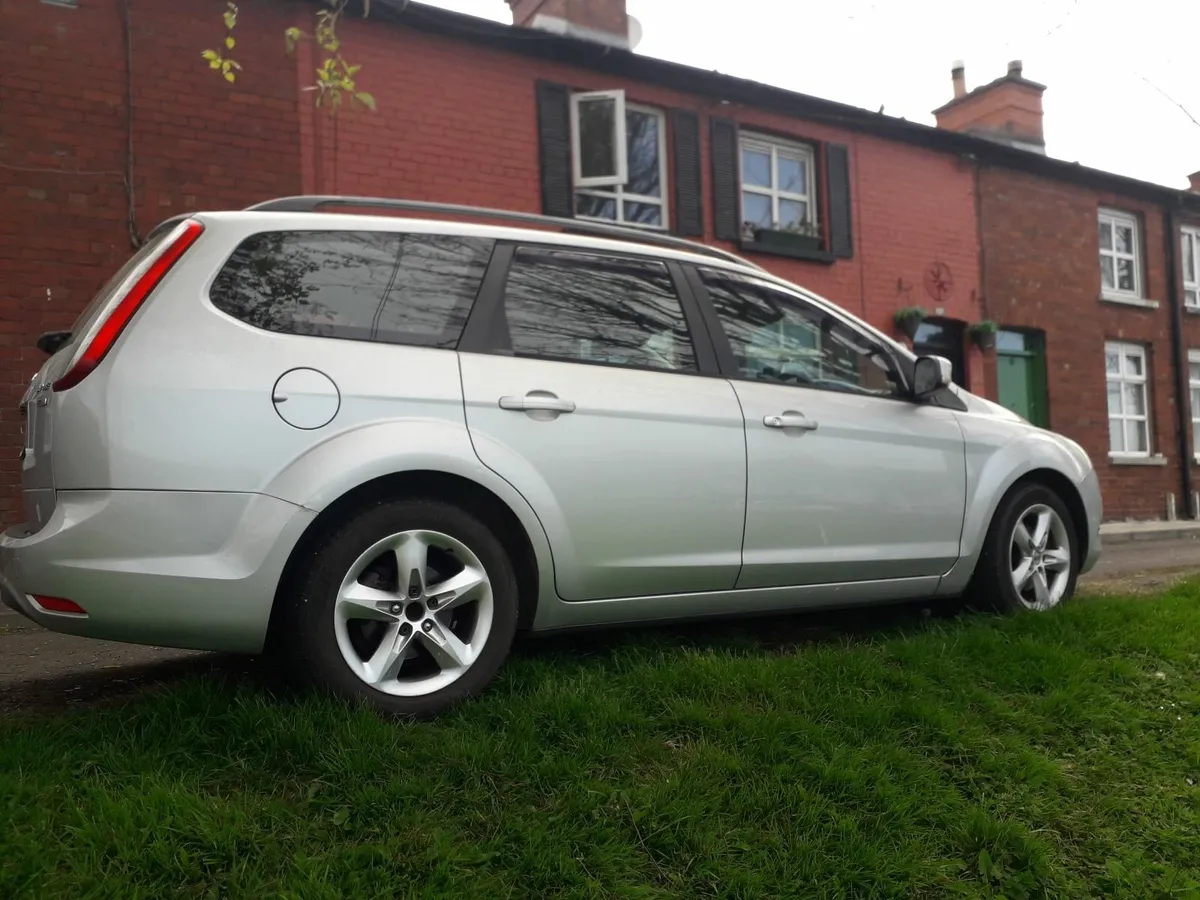 Ford Focus Estate 2010 - Image 4