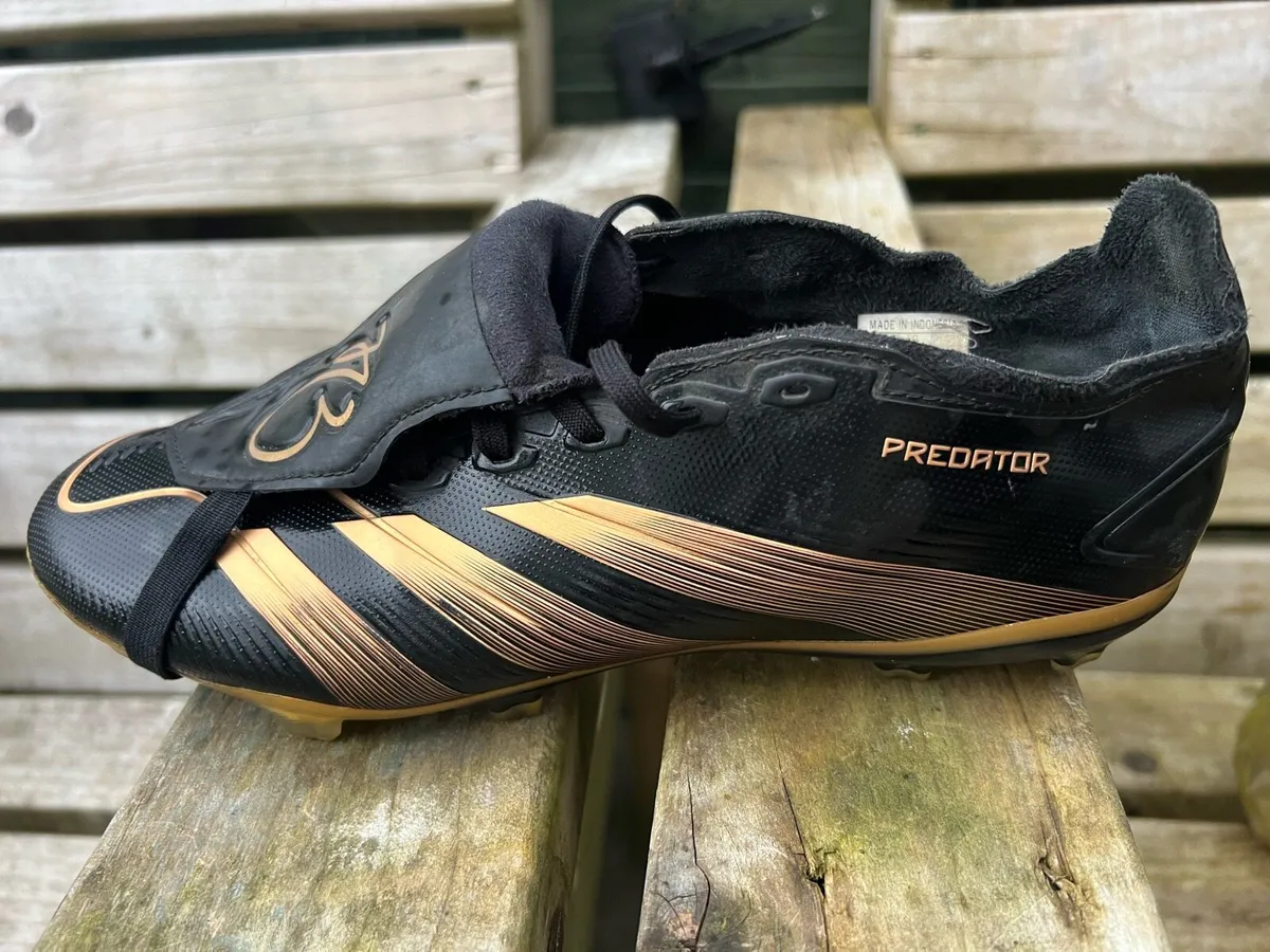 Adidas Predators Jude Bellingham edition SIZE 8.5 - Image 1