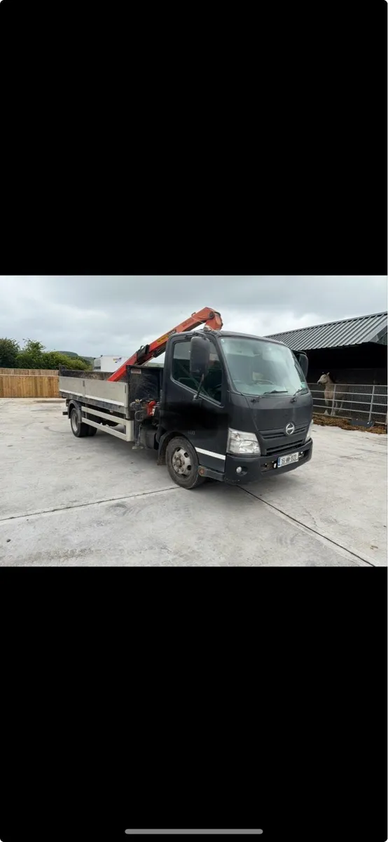 7.5 ton hino - Image 1