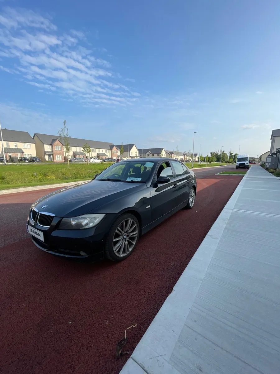 BMW 3-Series 2008 - Image 2
