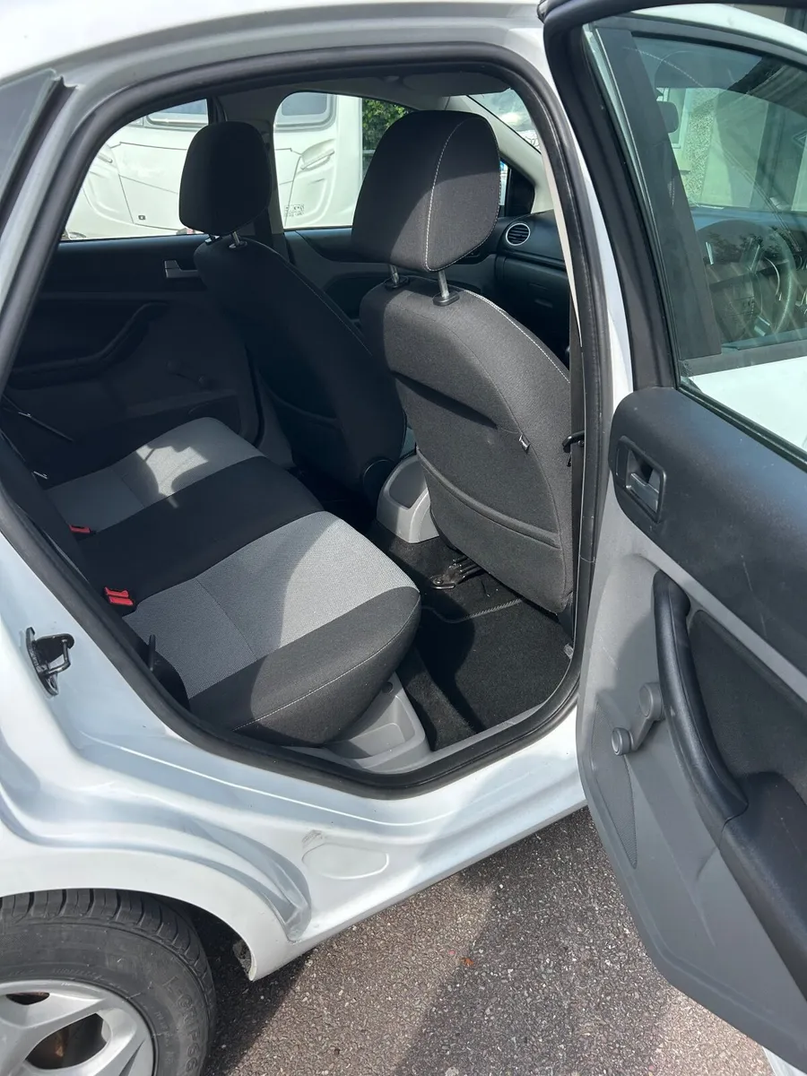 Ford Focus *low mileage* - Image 4
