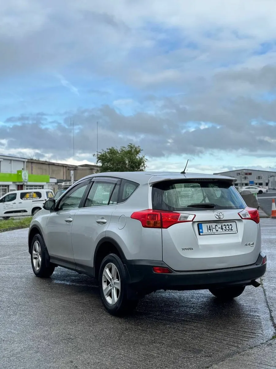 Toyota RAV4 2014 - Image 4