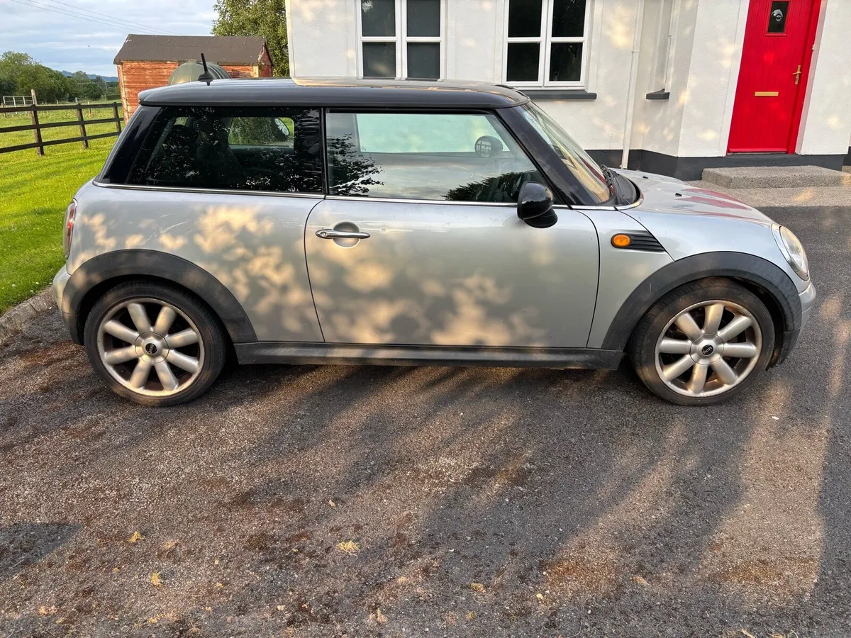 Mini Cooper - Image 4