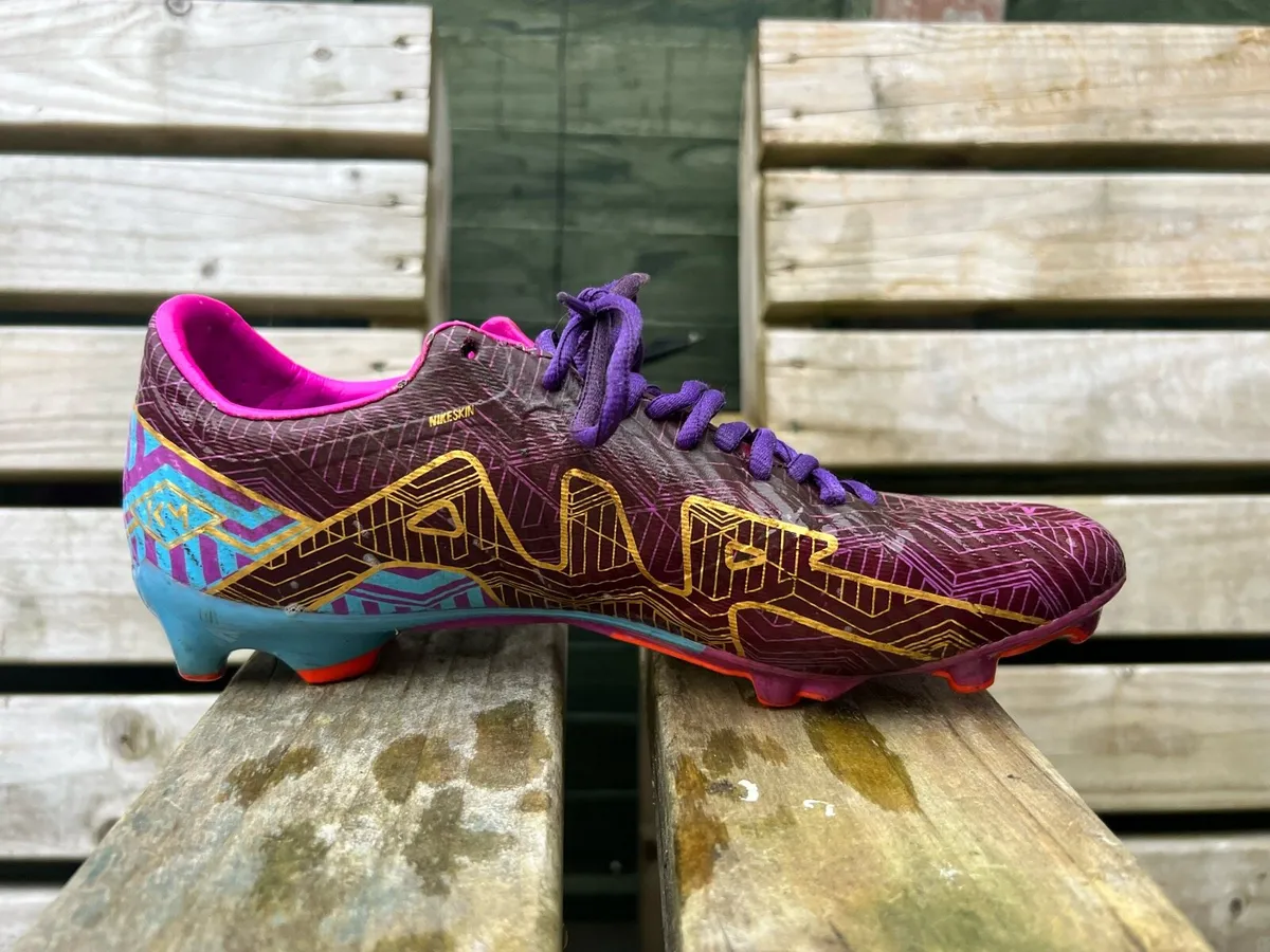 Nike Kylian Mbappé mercurials SIZE 8 - Image 3