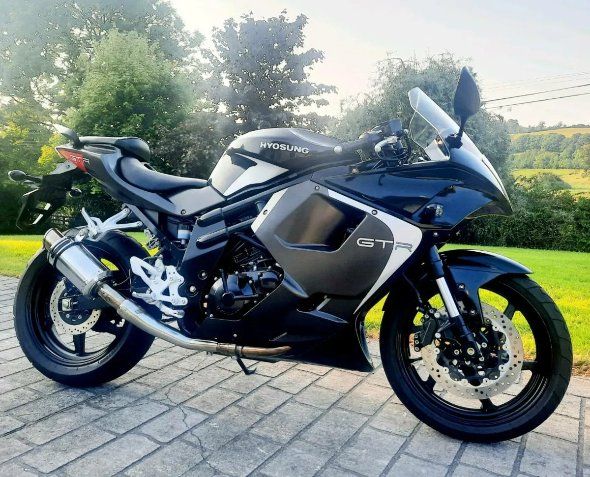 Hyosung GTR 650. 2018 - Image 3