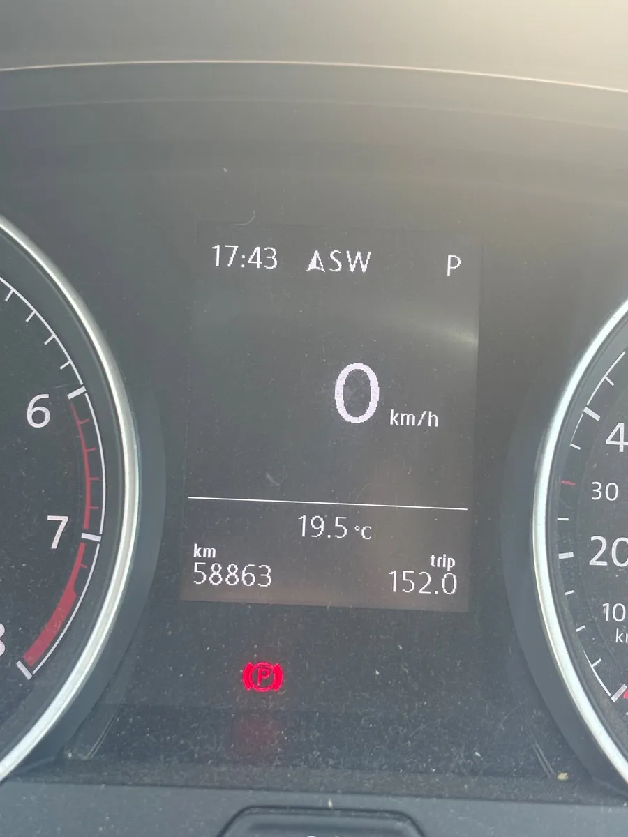 142 Volkswagen Golf 1.2 TSI - Image 2