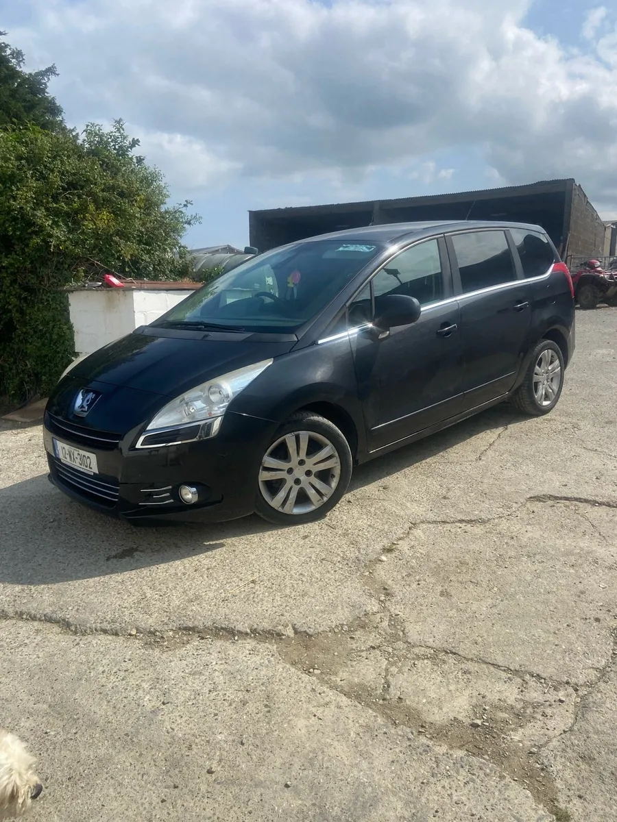 Peugeot 5008 - Image 1