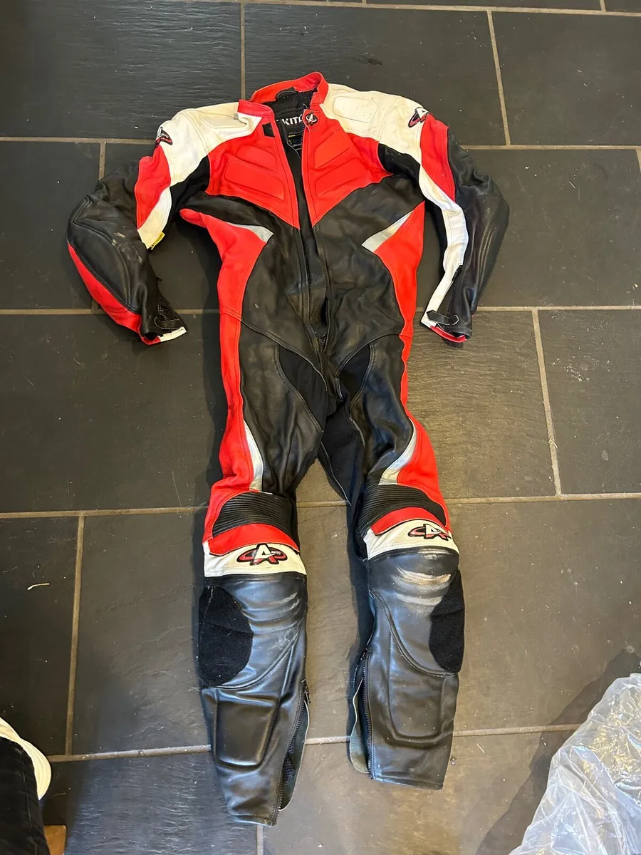 Motorcycle clothing - Image 2
