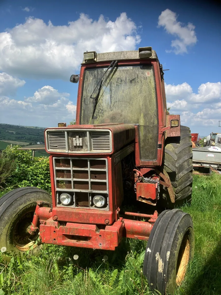 Tractor for sale - Image 1