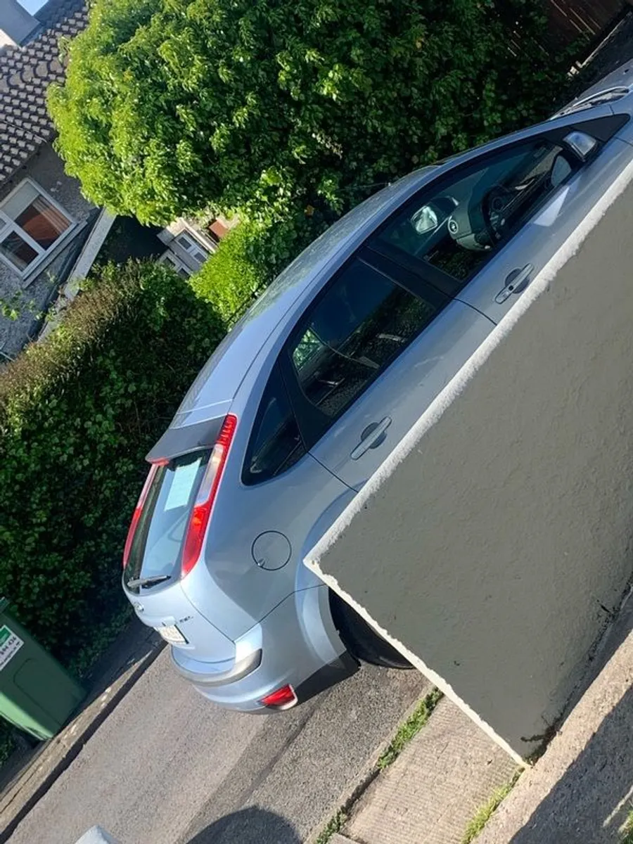 2007 Ford Focus - Image 3