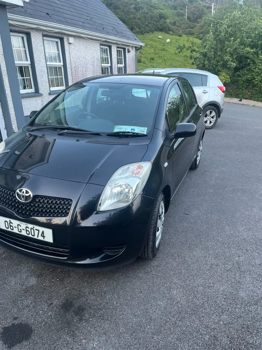 Toyota Yaris - Image 2