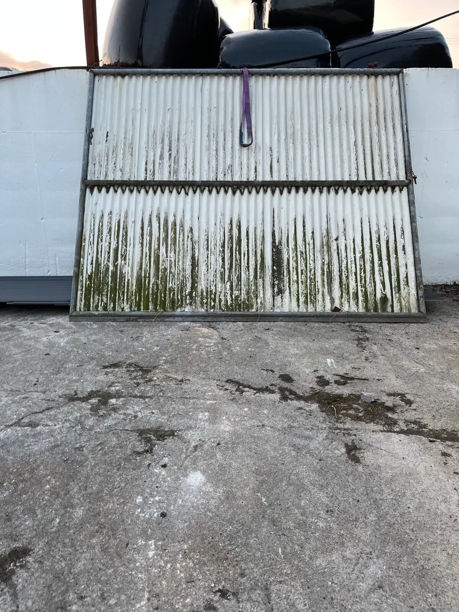 Gates - Image 1