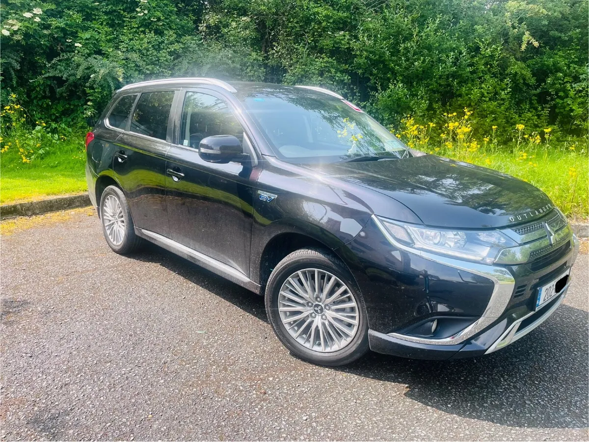 Mitsubishi Outlander 2020 - Image 2