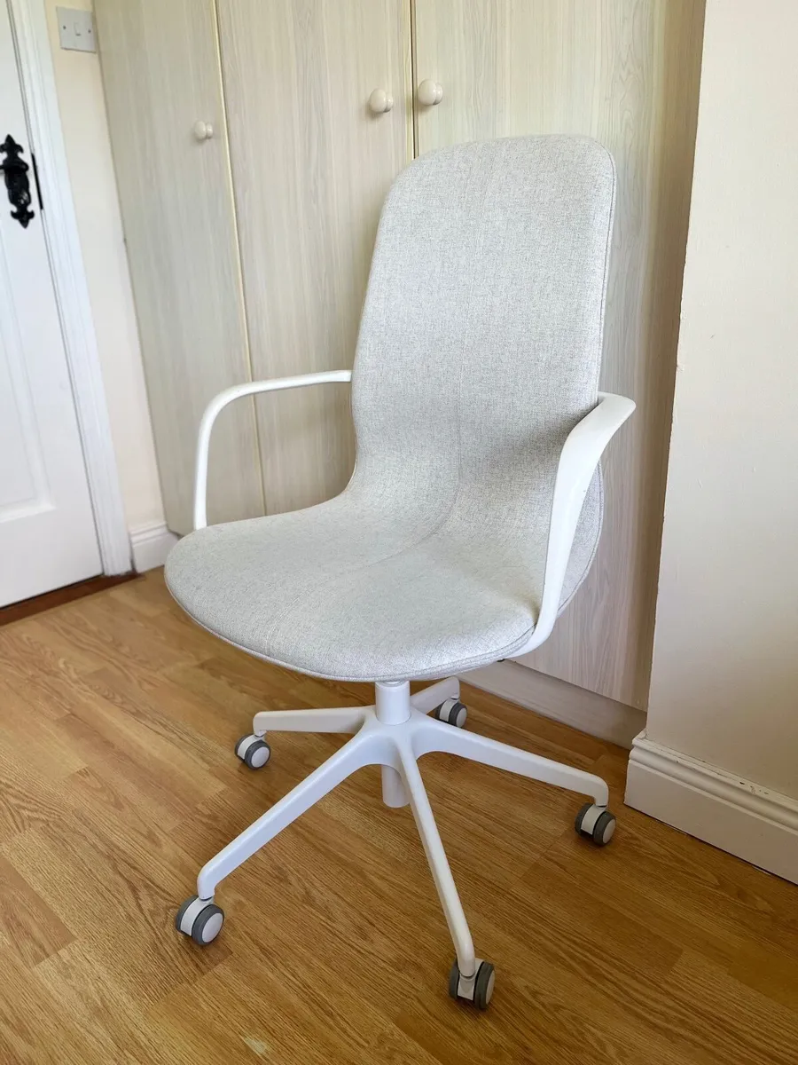 Office table and chair - Bekant - Image 2
