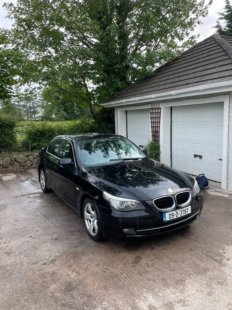 BMW 520D - Image 1