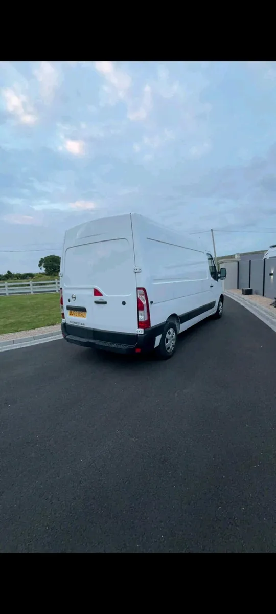 2022 Nissan interstar mwb - Image 2