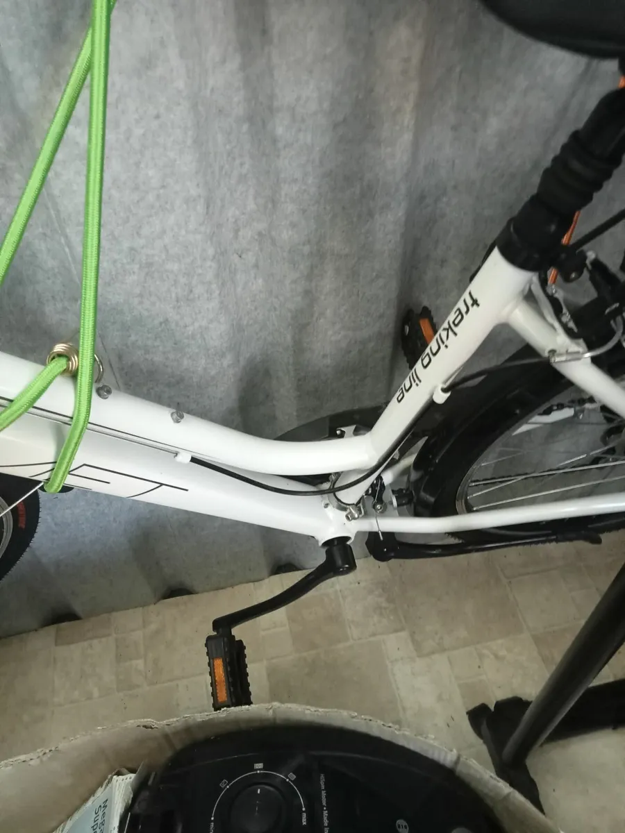 Ladies trekking bike - Image 3