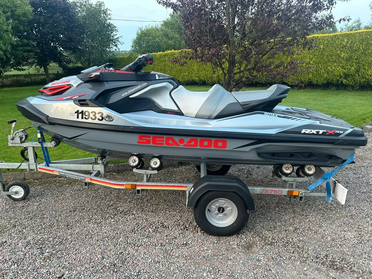 Jetski - Image 1