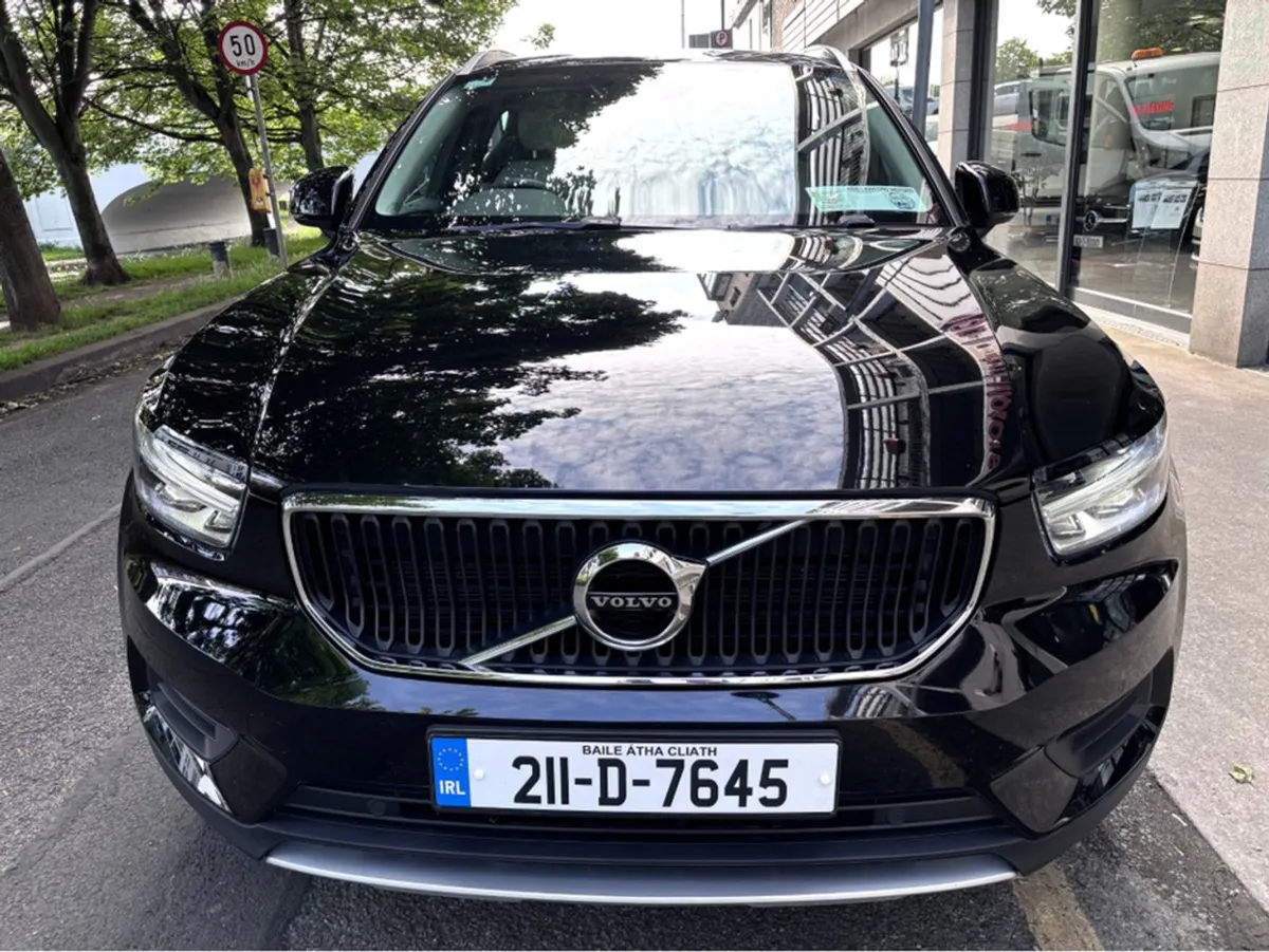 Volvo XC40 T3 Momentum Leather 5DR - Image 3