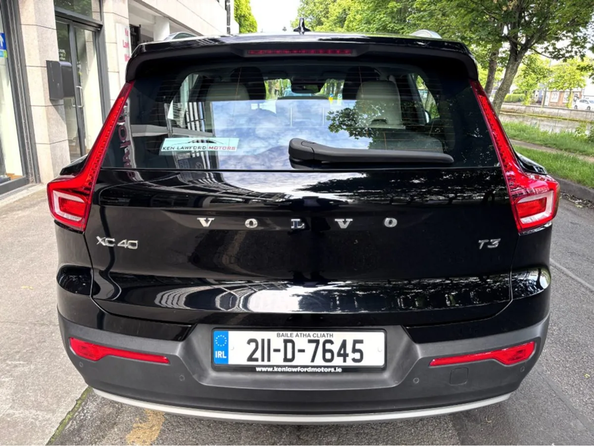 Volvo XC40 T3 Momentum Leather 5DR - Image 4