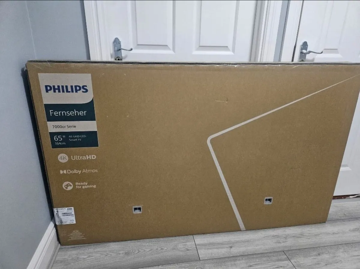 Brand New Phillip Smart TV - Image 4