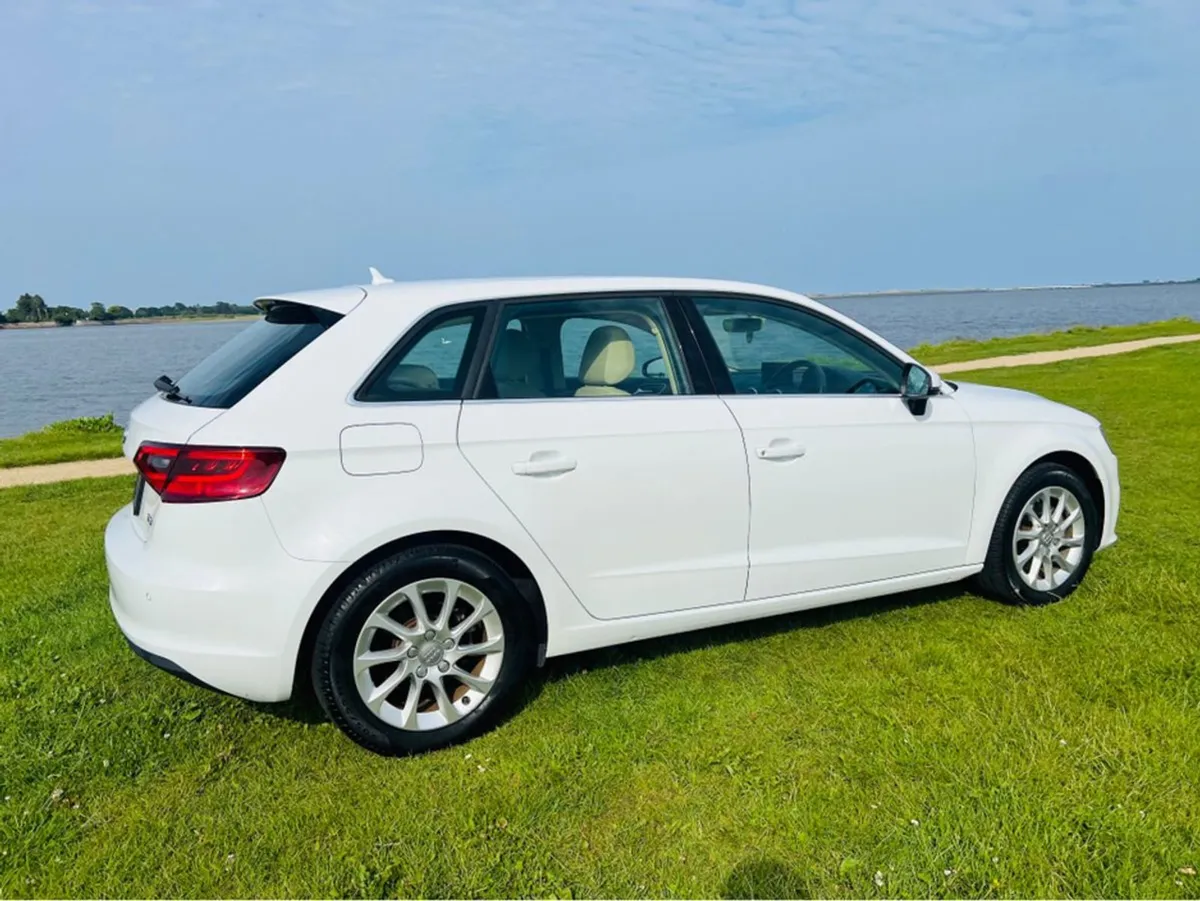 Audi A3 1.4 Cream Leather Interior - Image 4