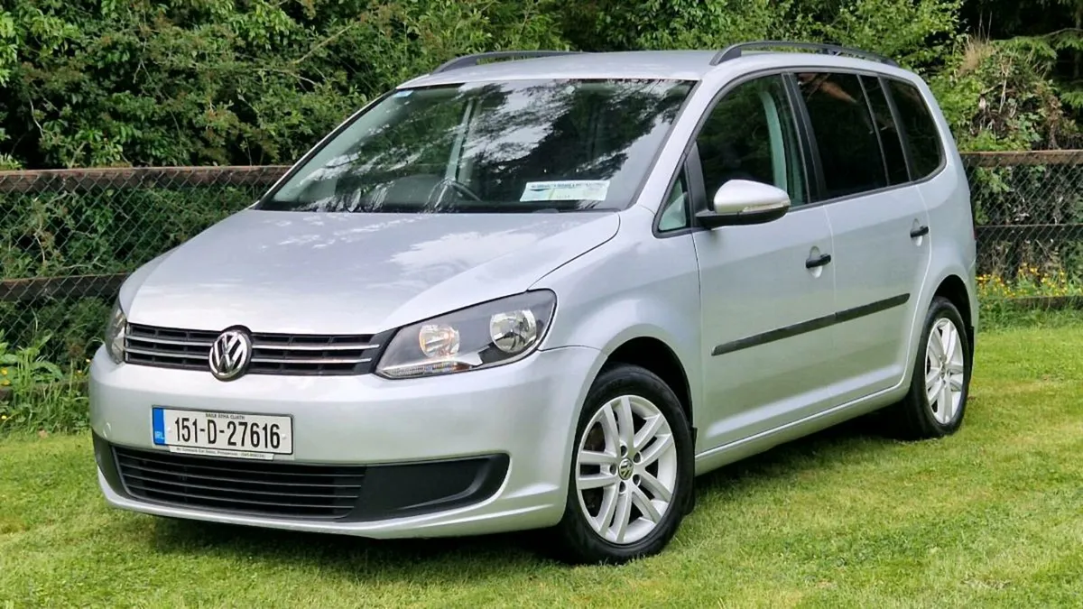 Volkswagen Touran 1.6 TDI ( LOW MILEAGE ) - Image 1