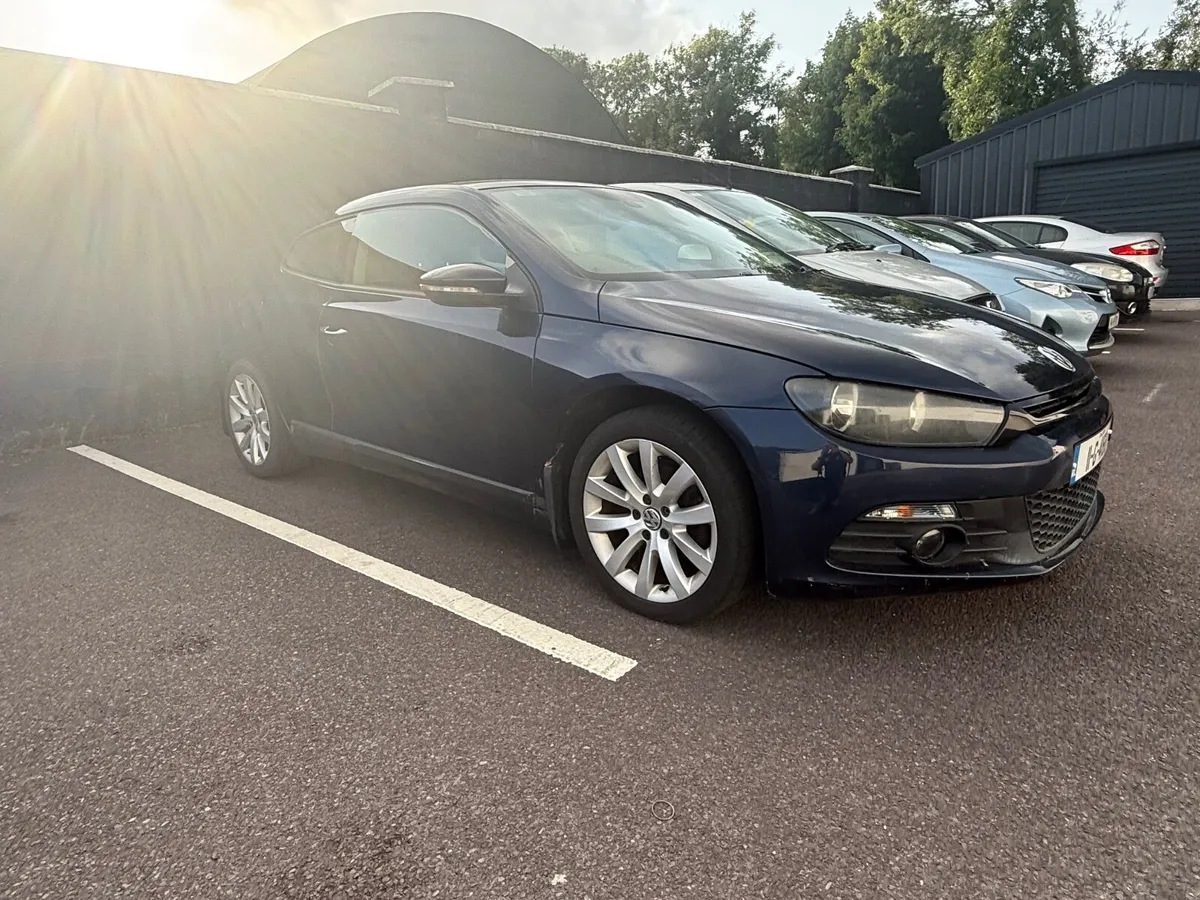Volkswagen Scirocco 2011 - Image 4