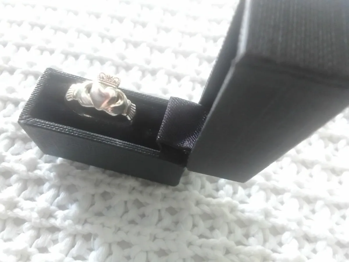 STERLING SILVER IRISH MADE  CLADAGH RING SIZE N - Image 1