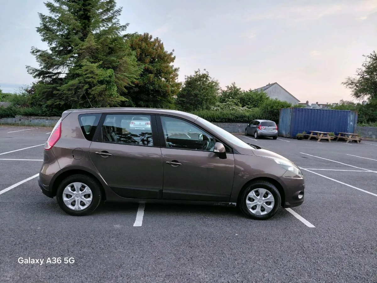 2010 Renault Scenic 1.5 Diesel - Image 2