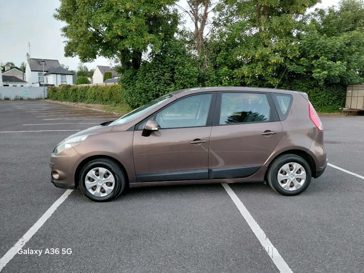 2010 Renault Scenic 1.5 Diesel - Image 3