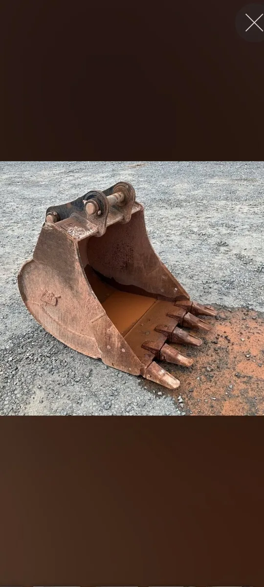 Buckets&pallet forks - Image 1