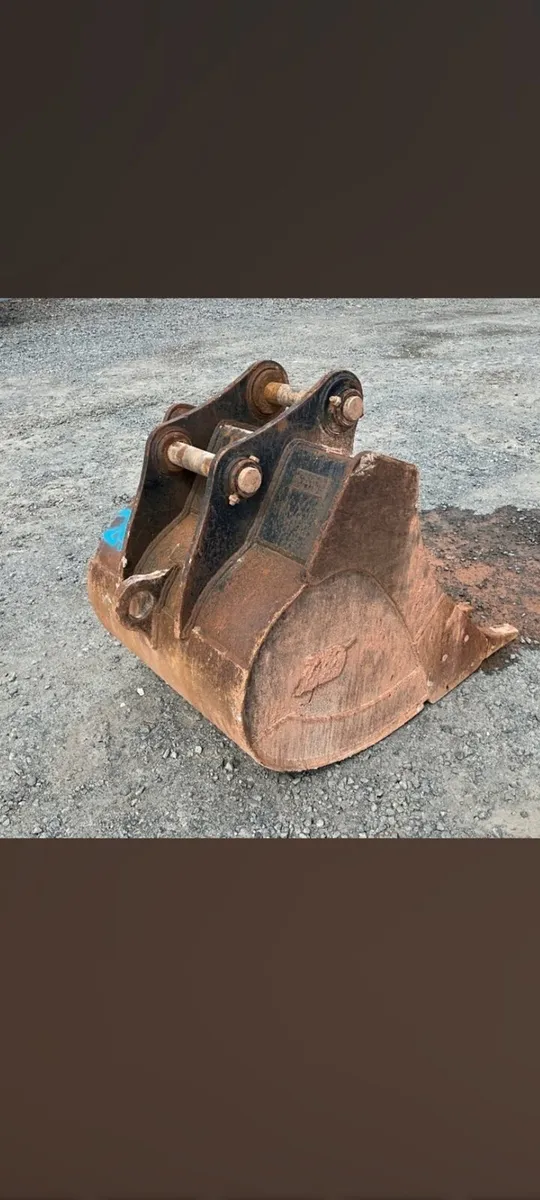 Buckets&pallet forks - Image 2