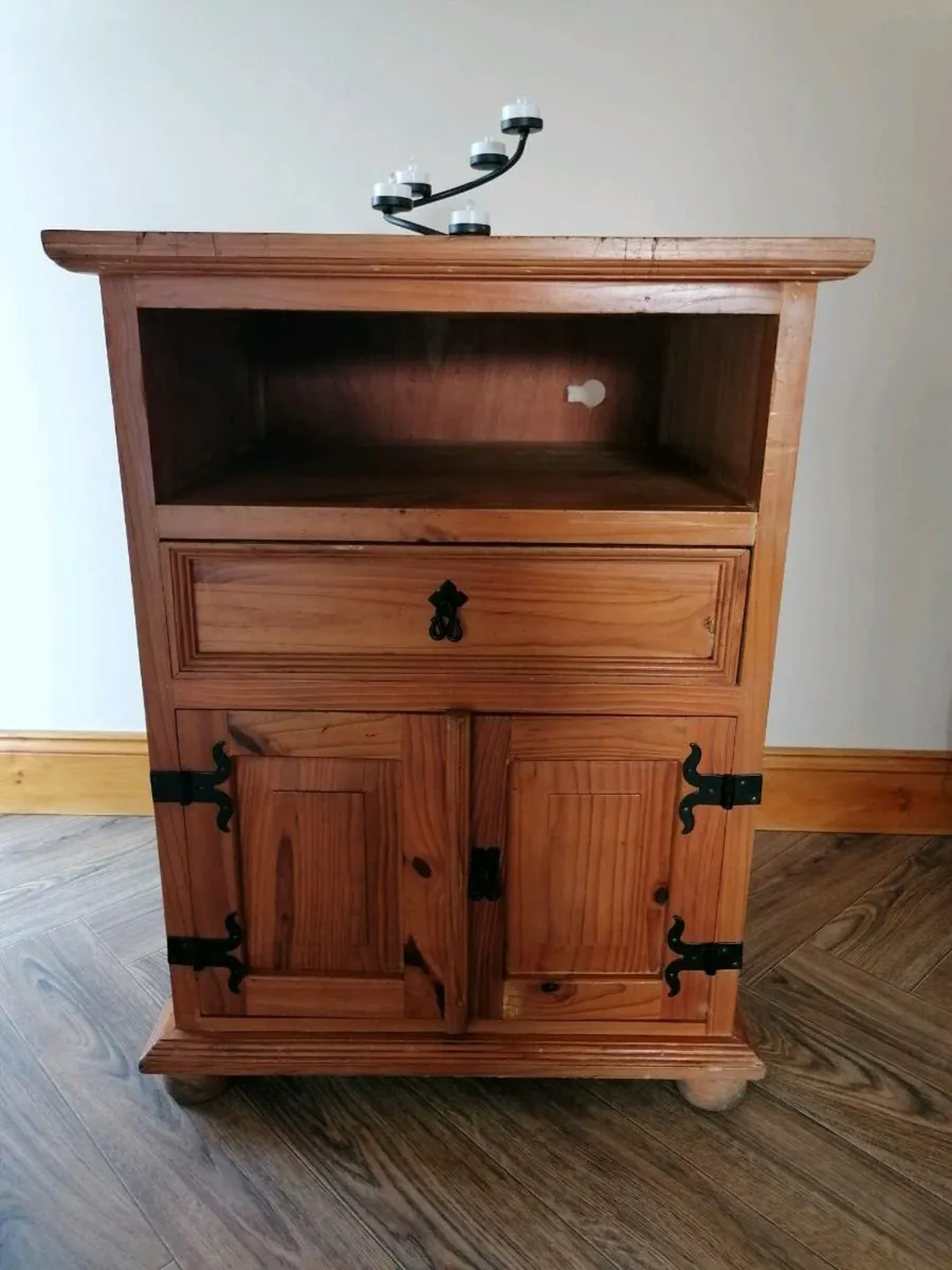Beautiful TV/Storage Cabinet - Image 1