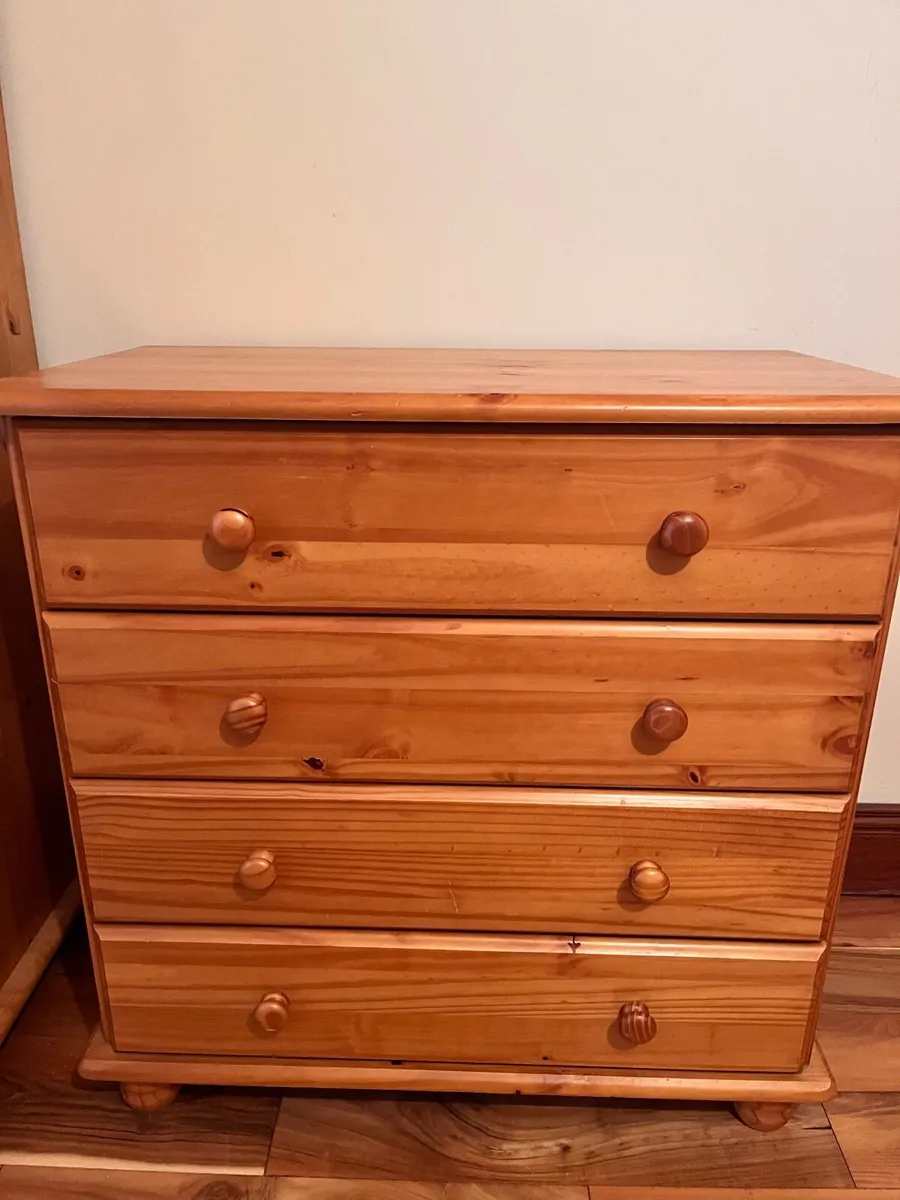 Chest of drawers - Image 1