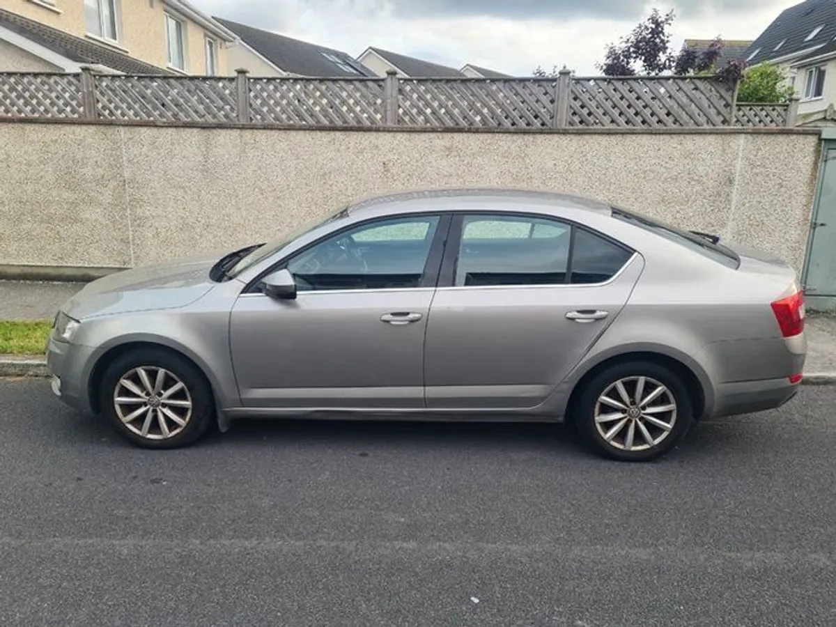 2016 Skoda Octavia - Image 1