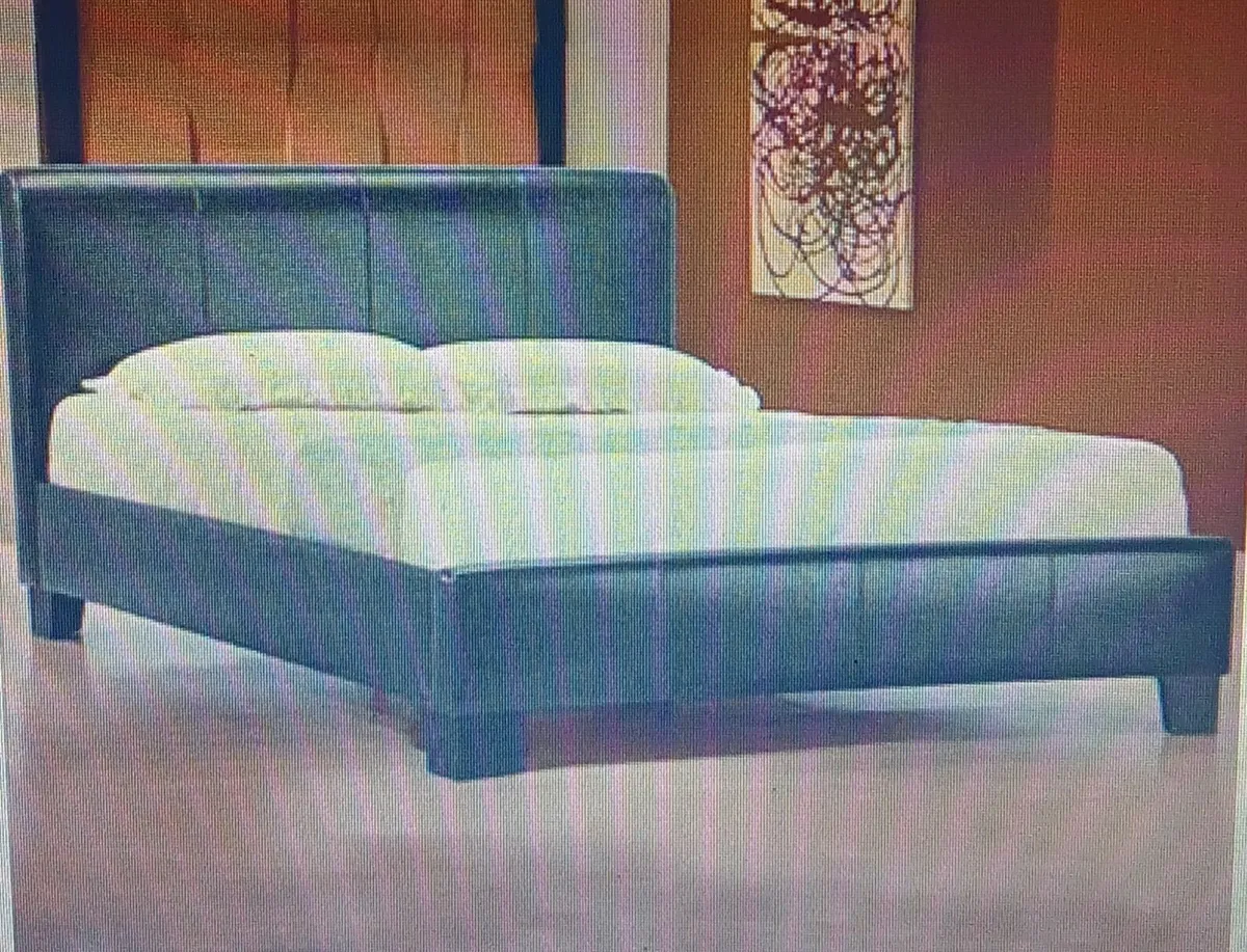 2 Double Beds