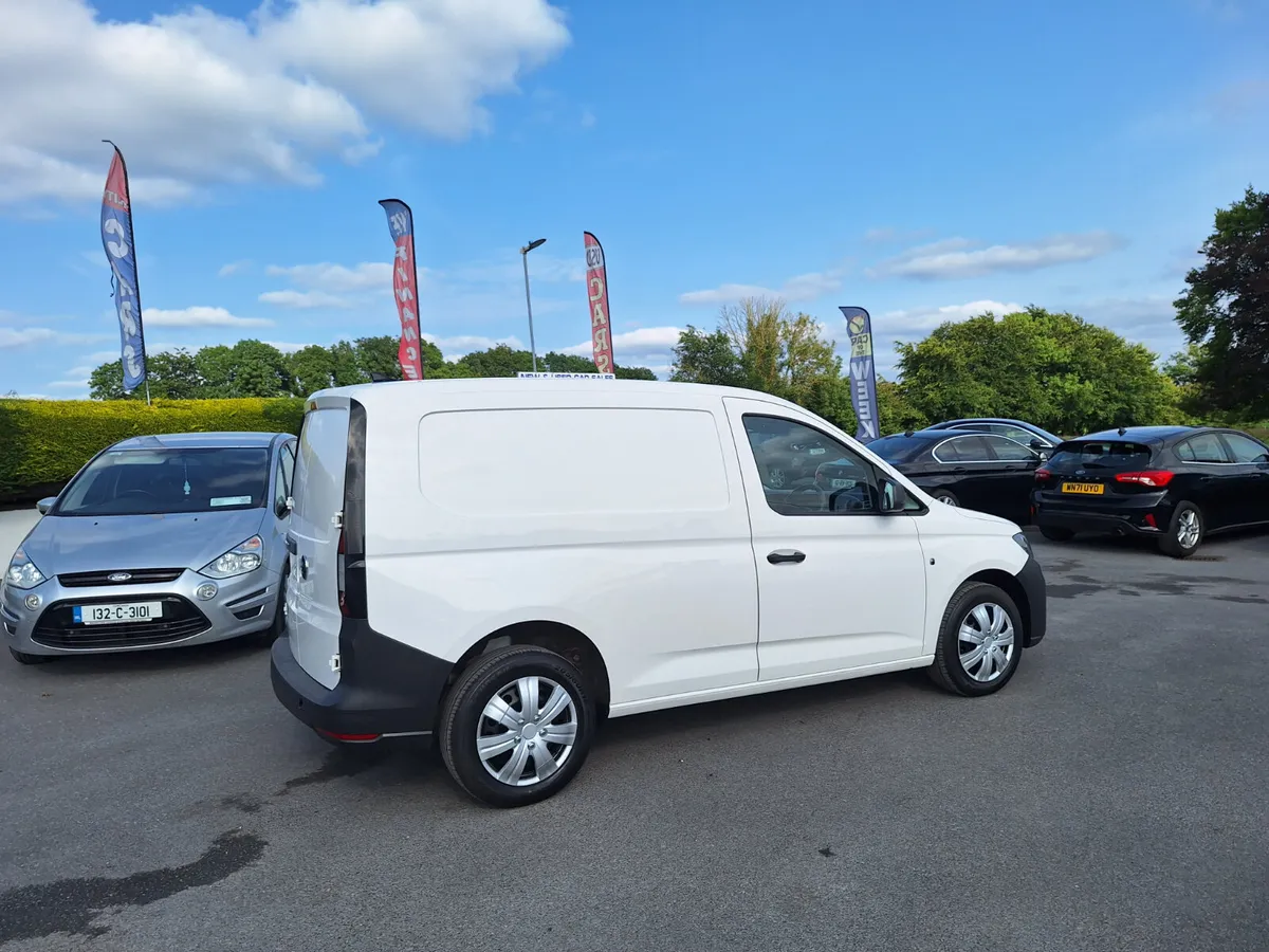 Volkwagen Caddy 2.0 TDi *High Spec/Immaculate - Image 3