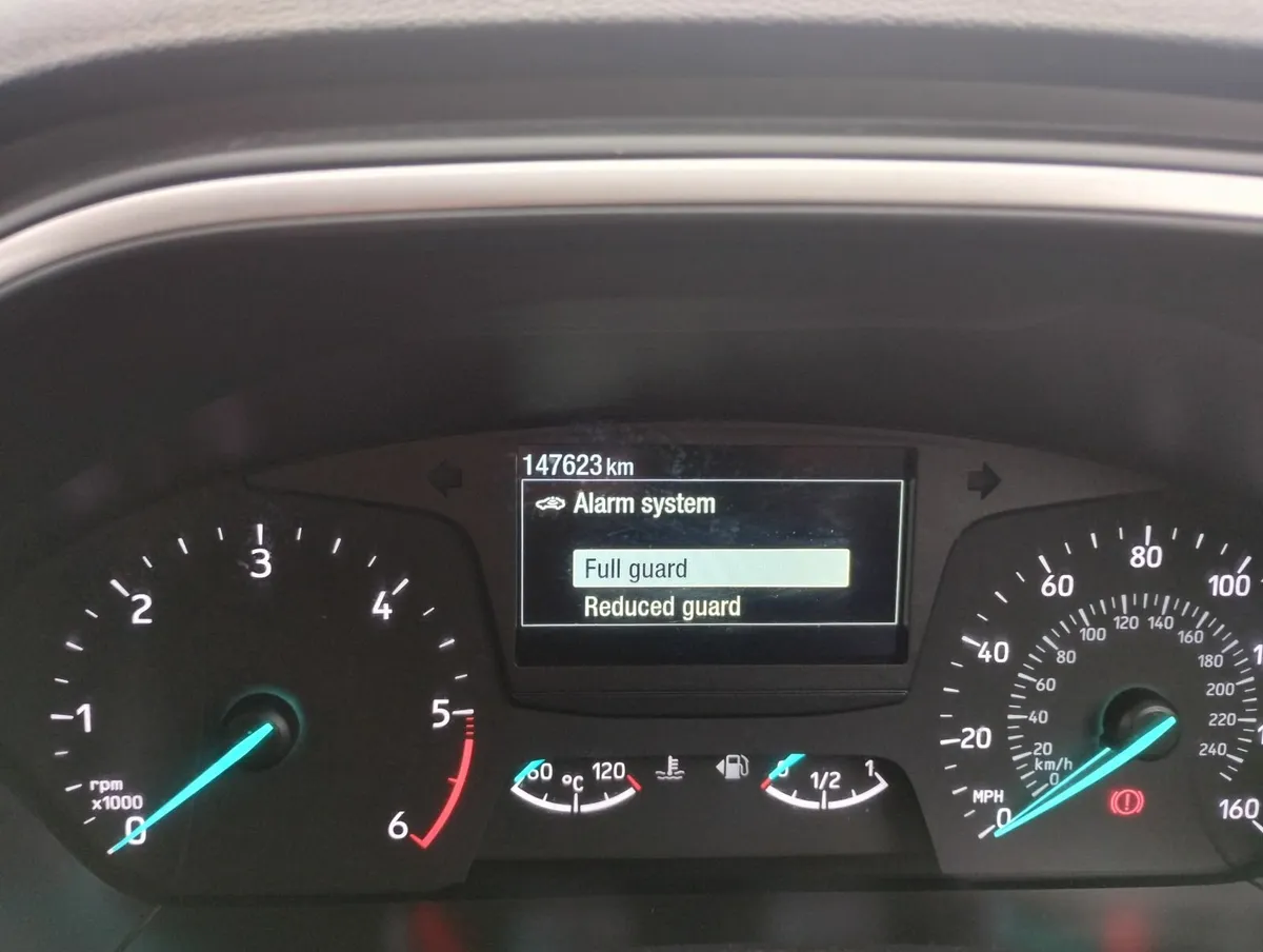 Ford Focus 2020 - Image 3