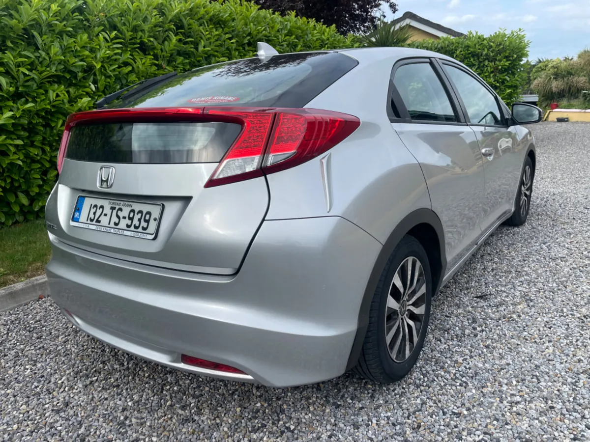 Honda Civic 2013 - Image 3