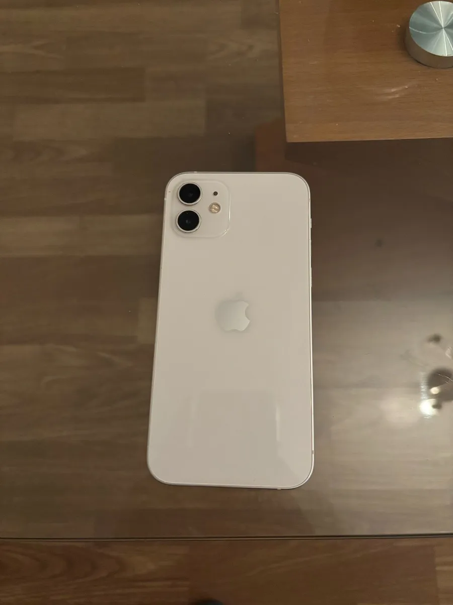 iPhone 12 - Image 1
